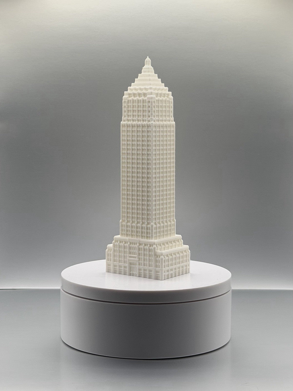 The Gulf Building Model - Pittsburg Pennsylvania - 6” (15.2 cm)