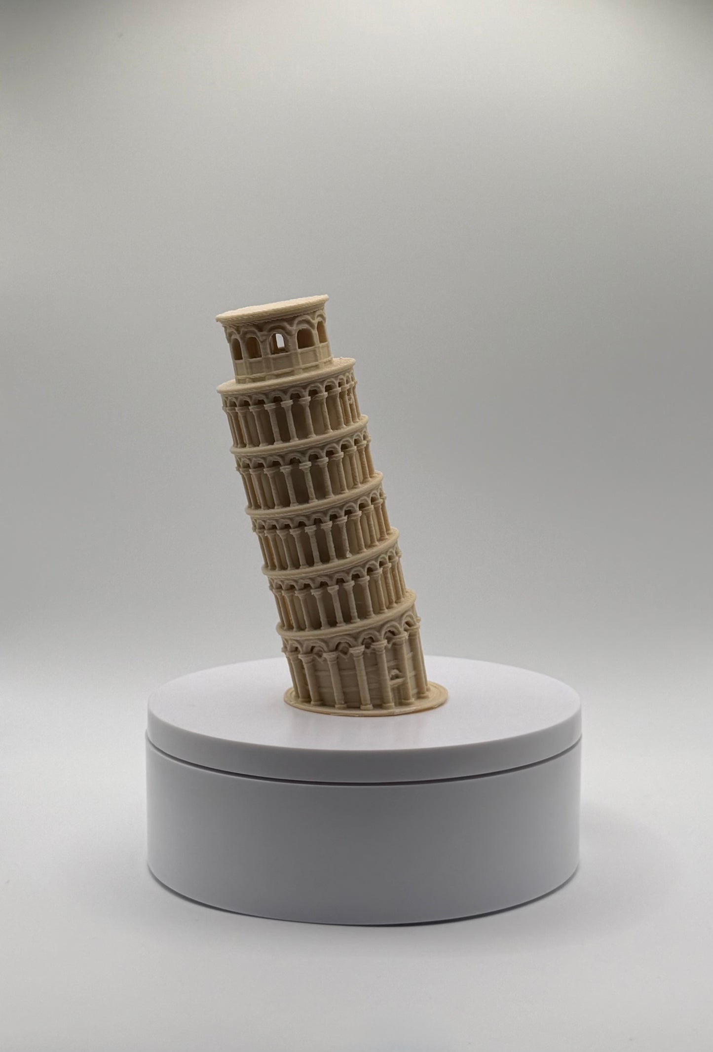 Leaning tower of Pisa 🇮🇹 4.5” (11.4 cm)