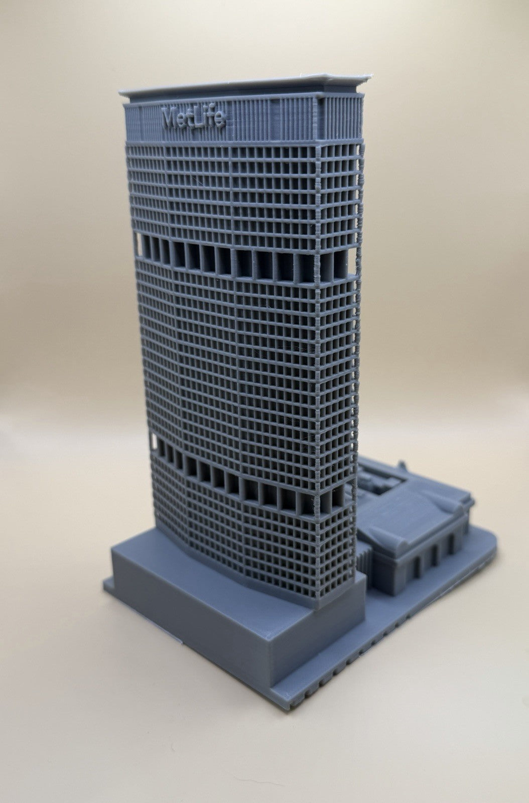 MetLife Building Model - New York City Landmark - 6” (15.2 cm)
