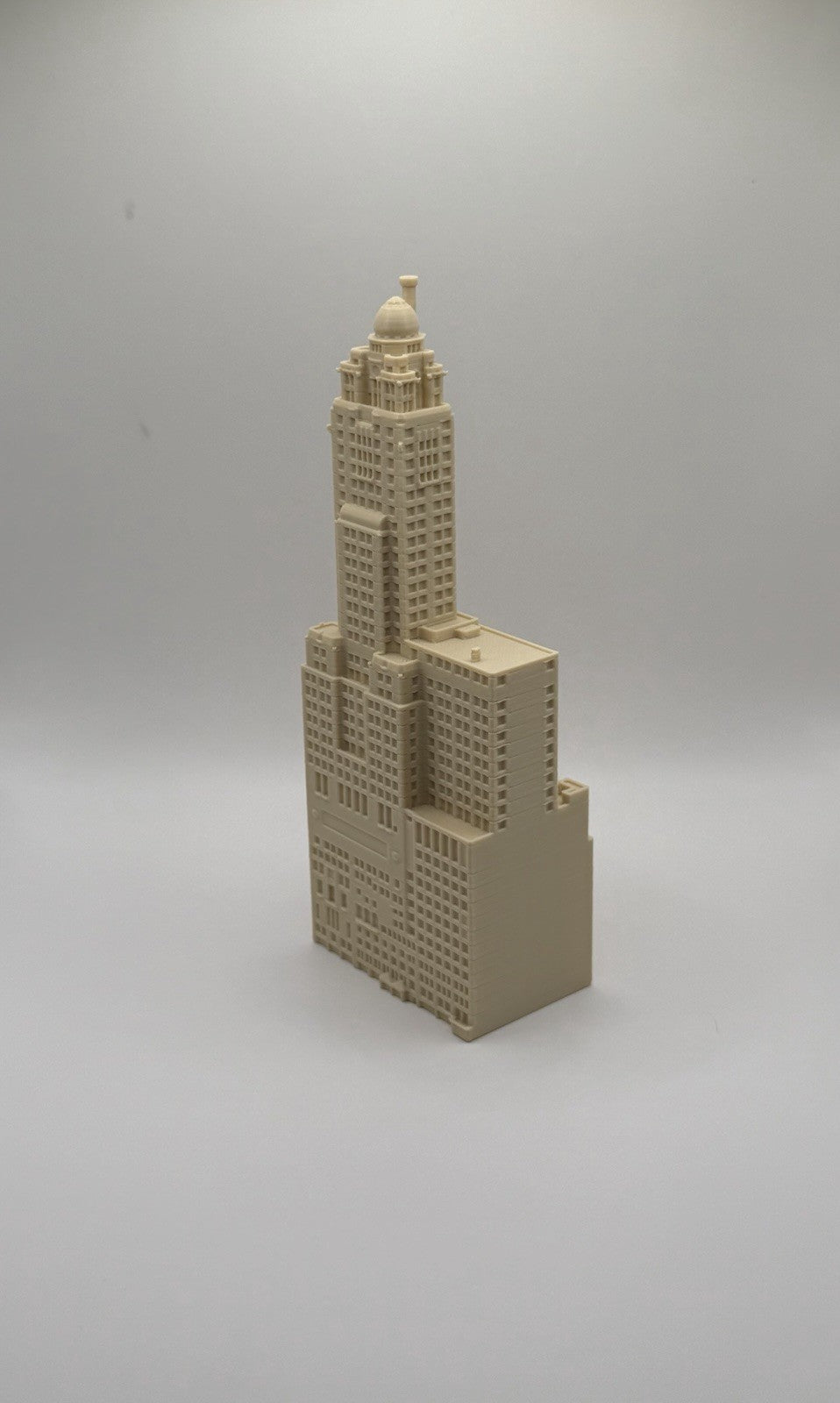 Intercontinental Building Model - Chicago - 6” (15.2 cm)