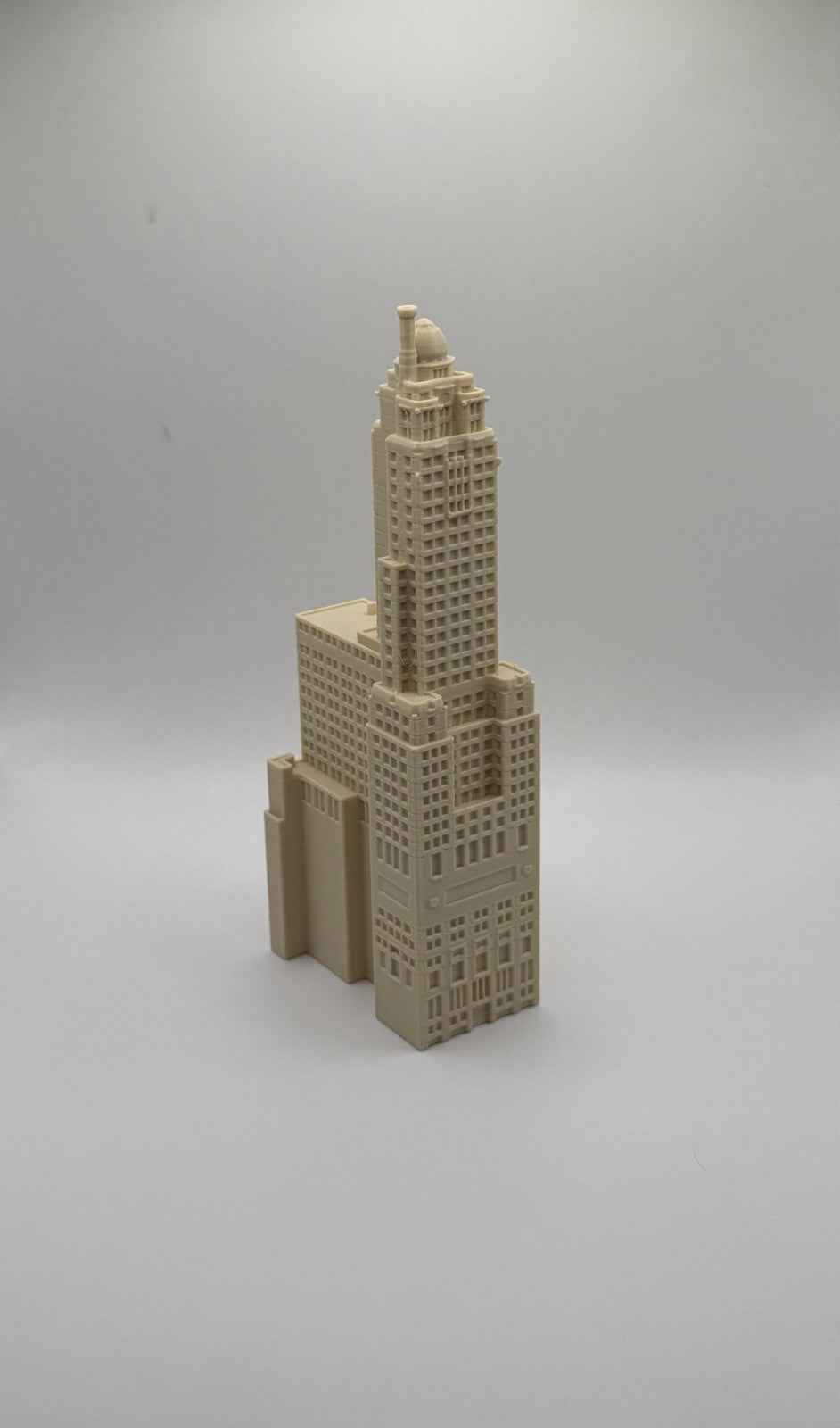 Intercontinental Building Model - Chicago - 6” (15.2 cm)