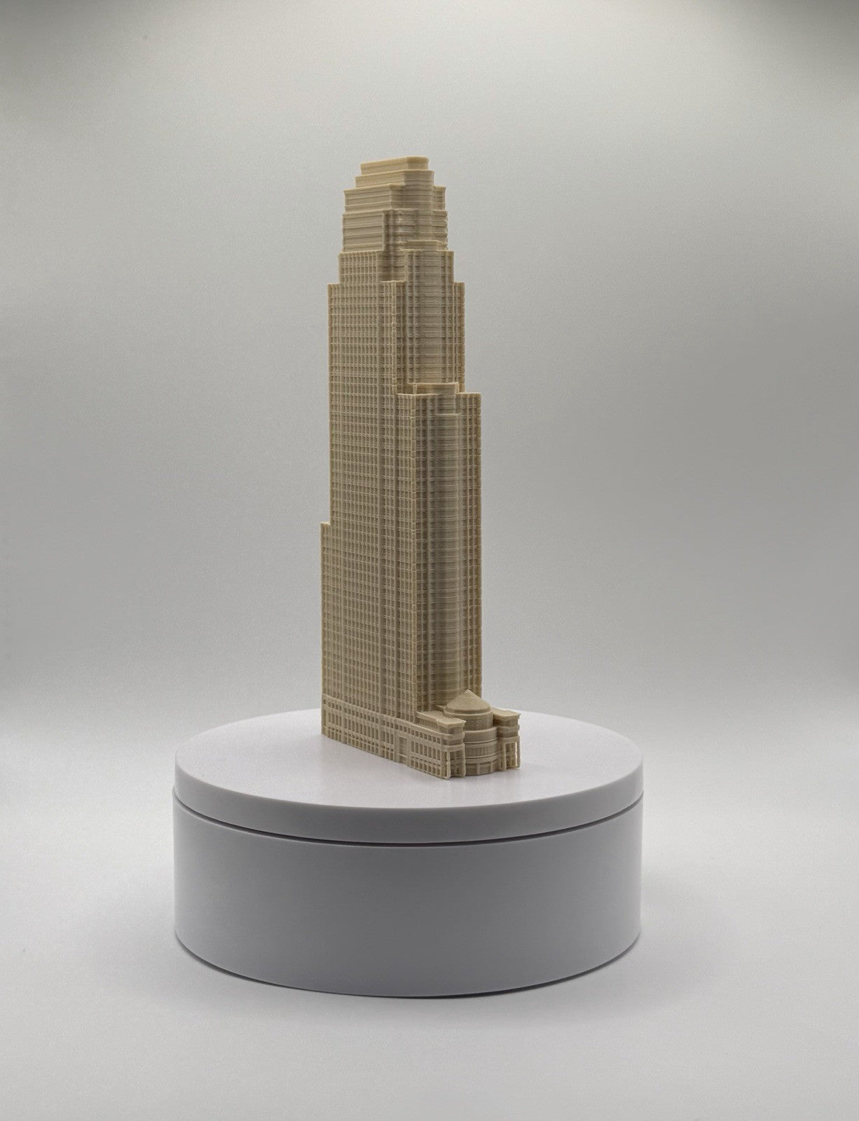 Wells Fargo Center Model - Minneapolis - 6” (15.2 cm)
