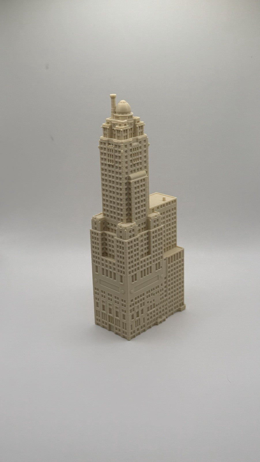 Intercontinental Building Model - Chicago - 6” (15.2 cm)