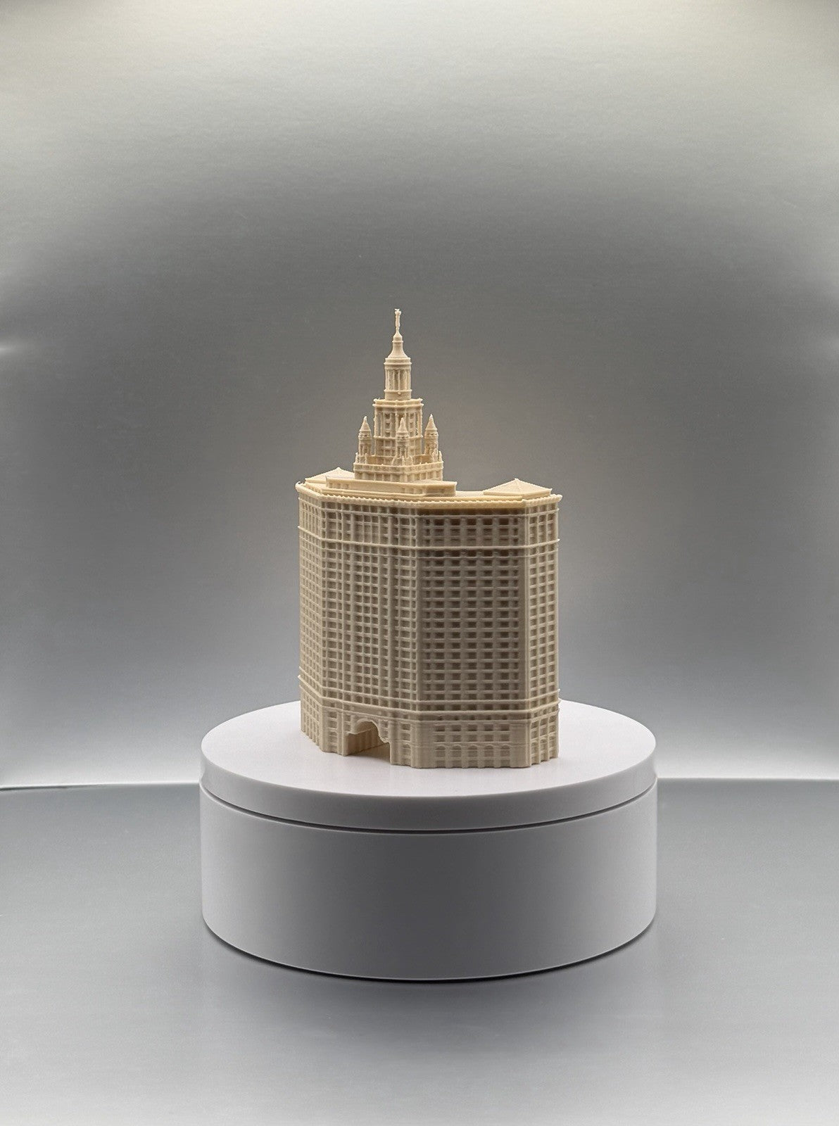Manhattan Municipal Building Model - New York City - 4.5” (11.4 cm)