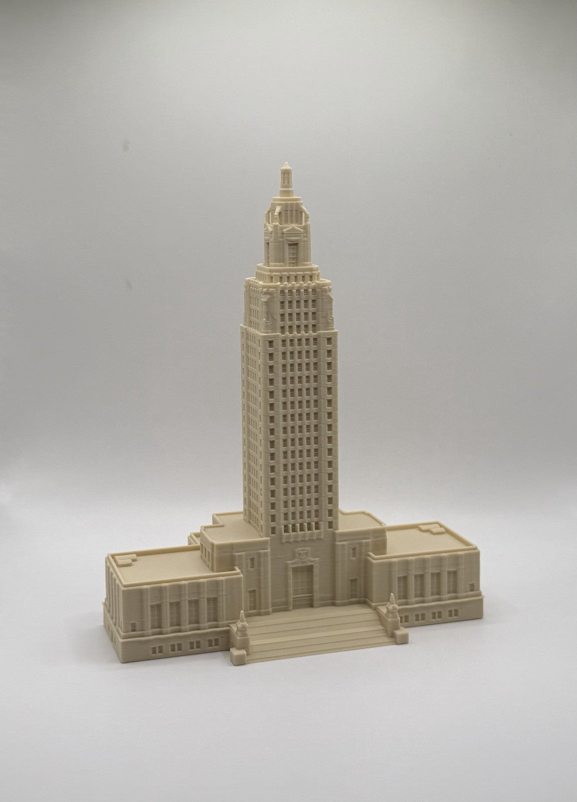 Louisiana State Capitol Model - Baton Rouge Louisiana- 6” (15.2 cm)