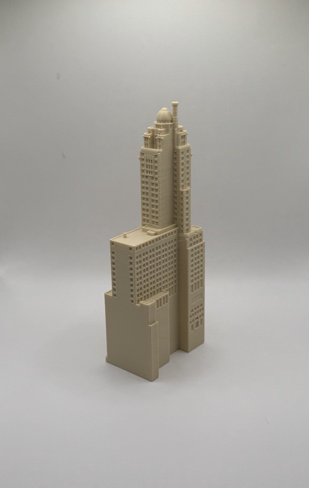 Intercontinental Building Model - Chicago - 6” (15.2 cm)