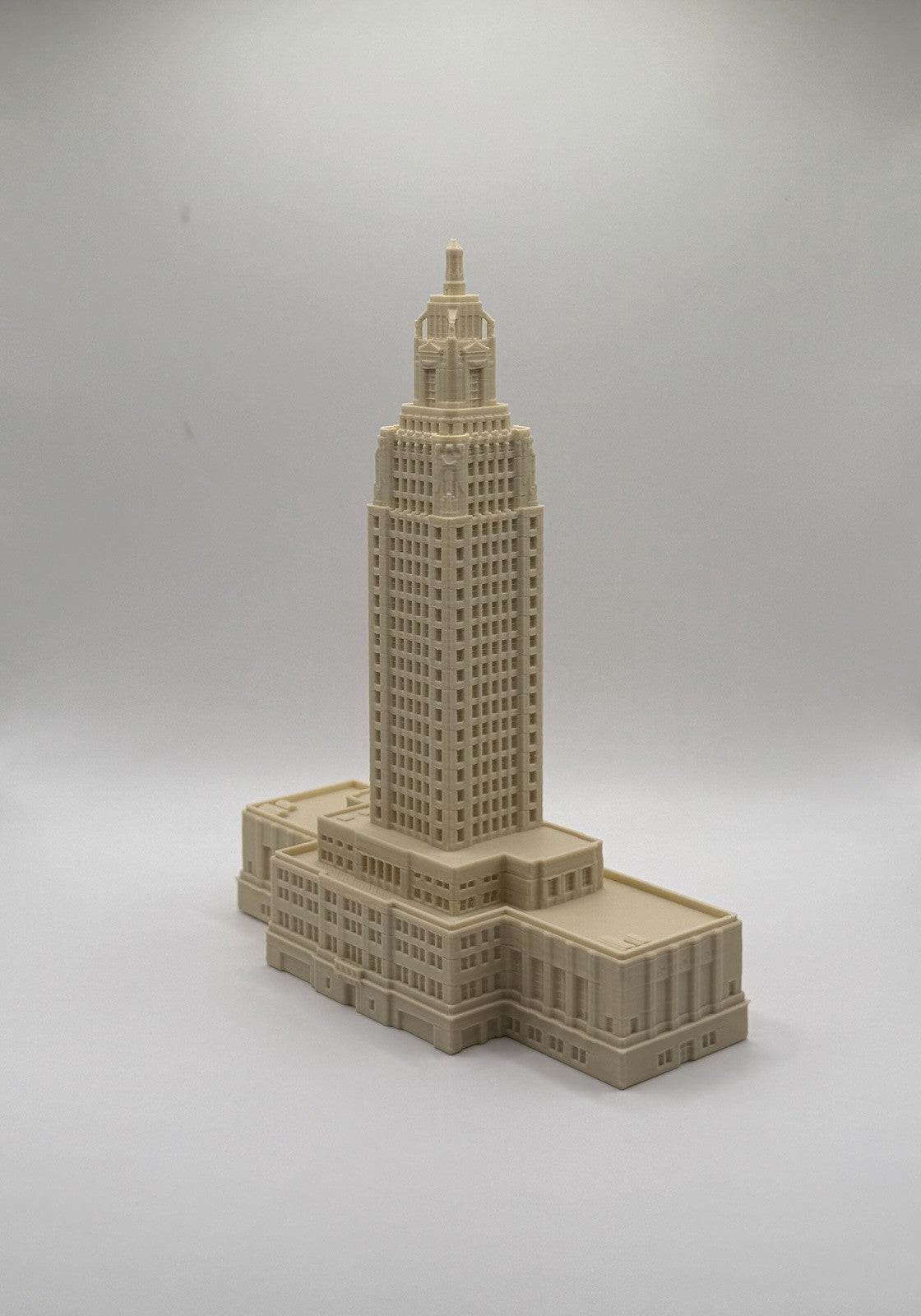 Louisiana State Capitol Model - Baton Rouge Louisiana- 6” (15.2 cm)