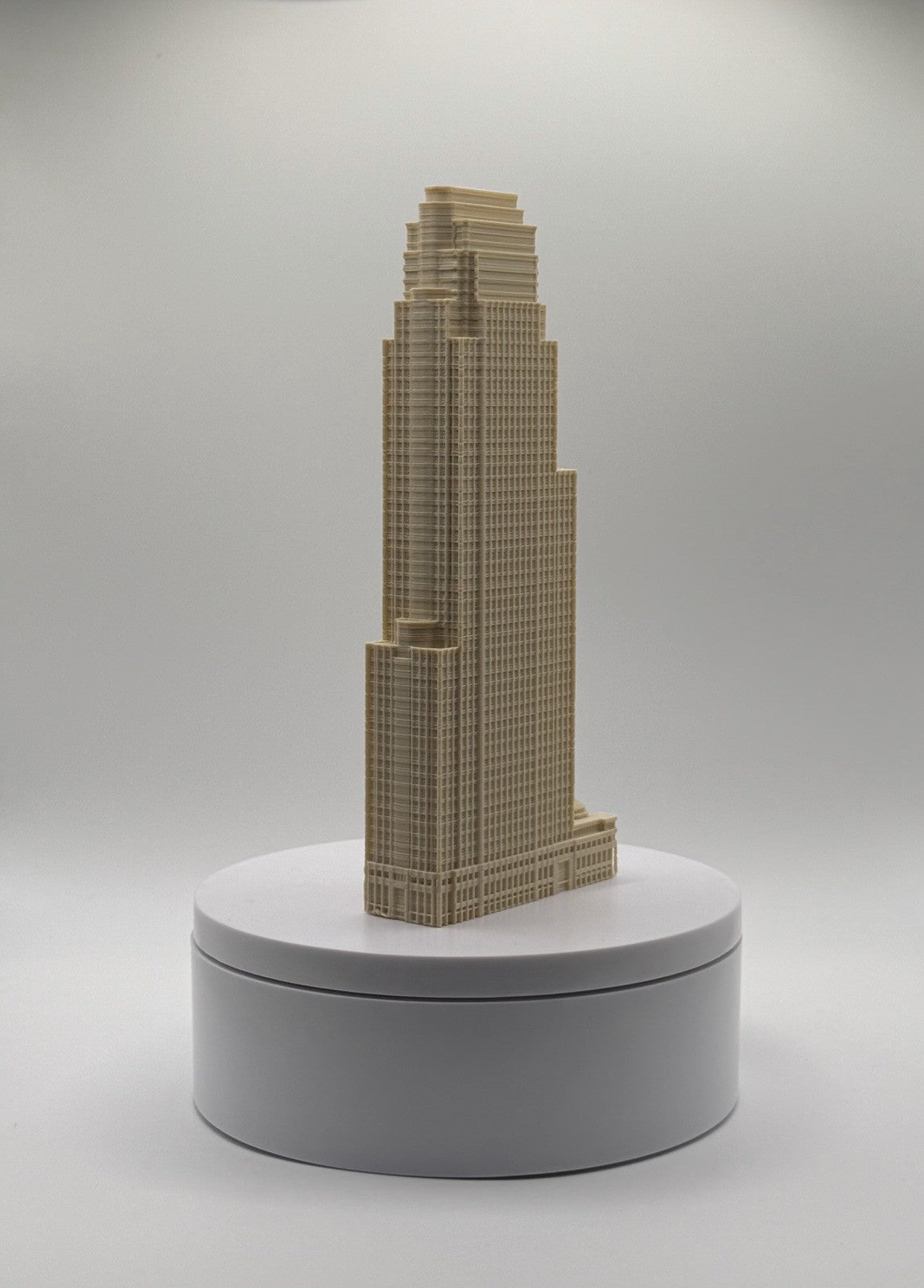 Wells Fargo Center Model - Minneapolis - 6” (15.2 cm)