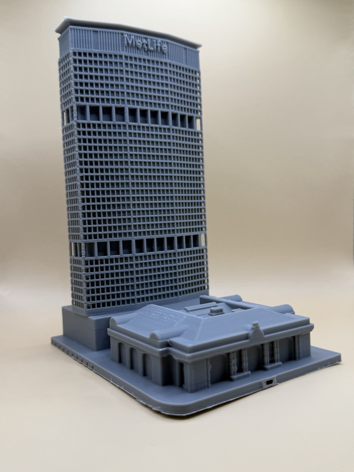 MetLife Building Model - New York City Landmark - 6” (15.2 cm)