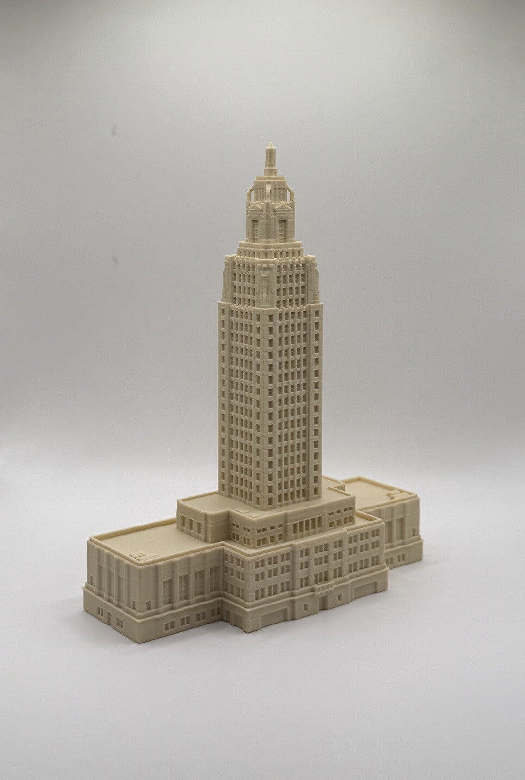 Louisiana State Capitol Model - Baton Rouge Louisiana- 6” (15.2 cm)