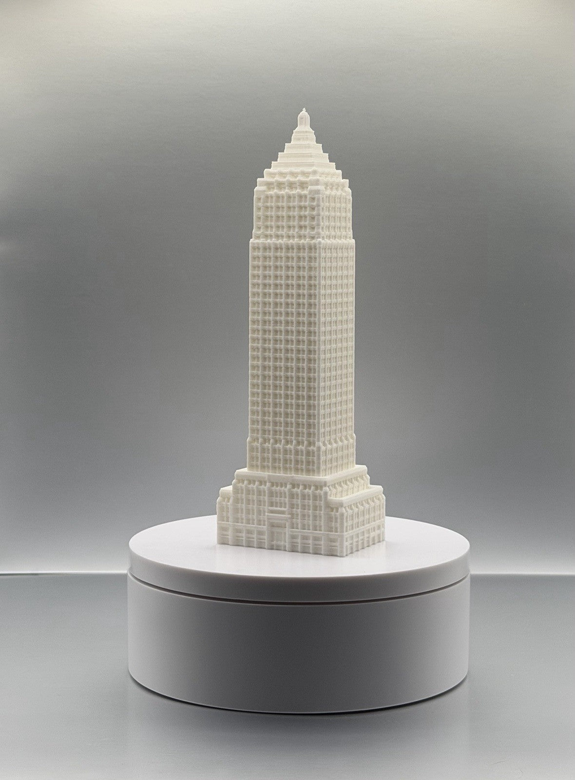 The Gulf Building Model - Pittsburg Pennsylvania - 6” (15.2 cm)